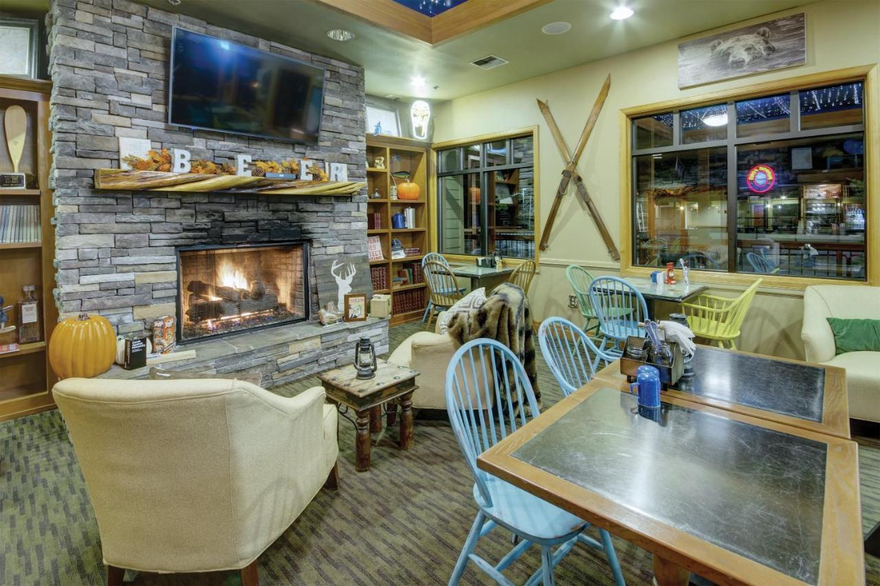 Seventh Mountain Resort Deschutes River Woods Exterior photo