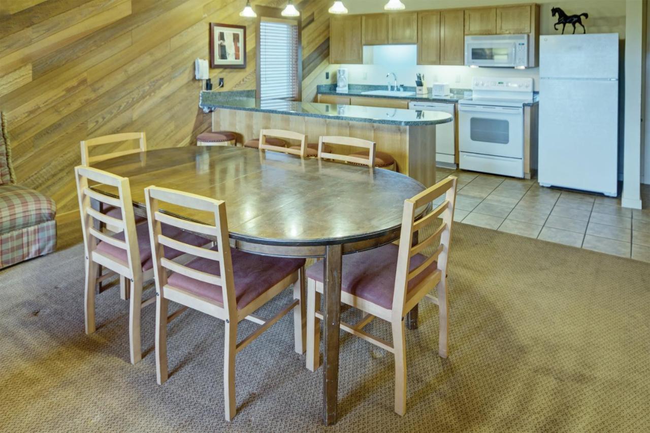 Seventh Mountain Resort Deschutes River Woods Exterior photo